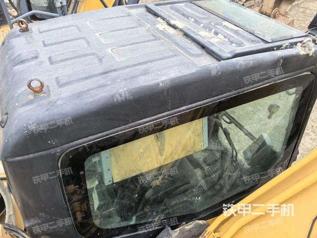 駕駛室頂部俯視（上車部件）