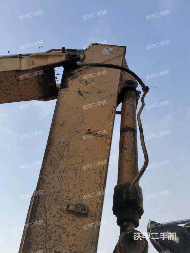 小臂整體左后（工作和回轉(zhuǎn)裝置）