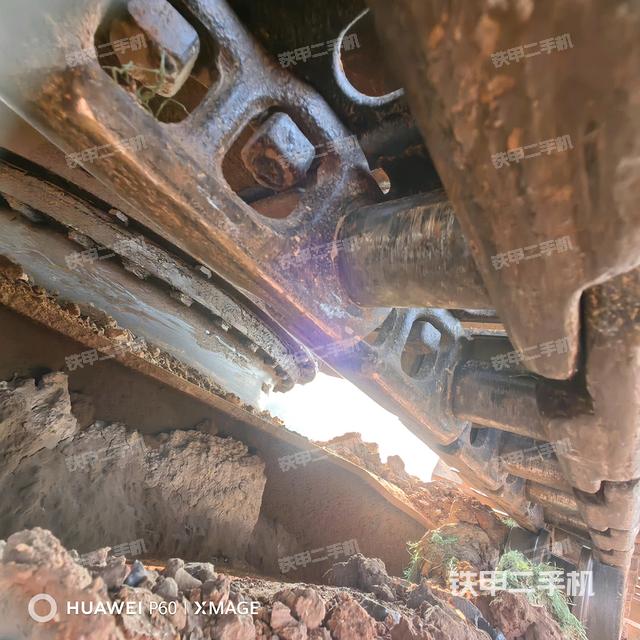 右側(cè)行走馬達蓋板（行走機構(gòu)）