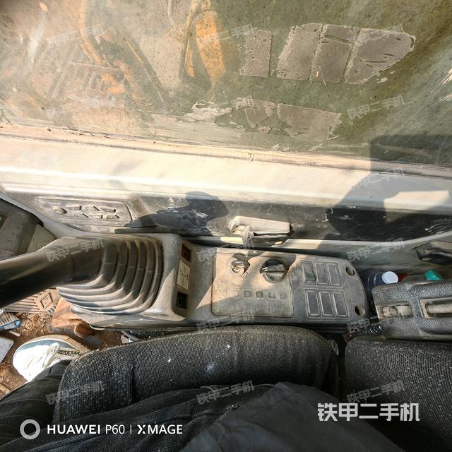 座椅右側(cè)控制臺/鑰匙門/油門/含右手柄（駕駛室部分）