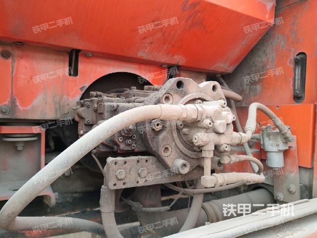 液压泵斜45 右(大件舱室) 液压泵斜45 右(大件舱室)