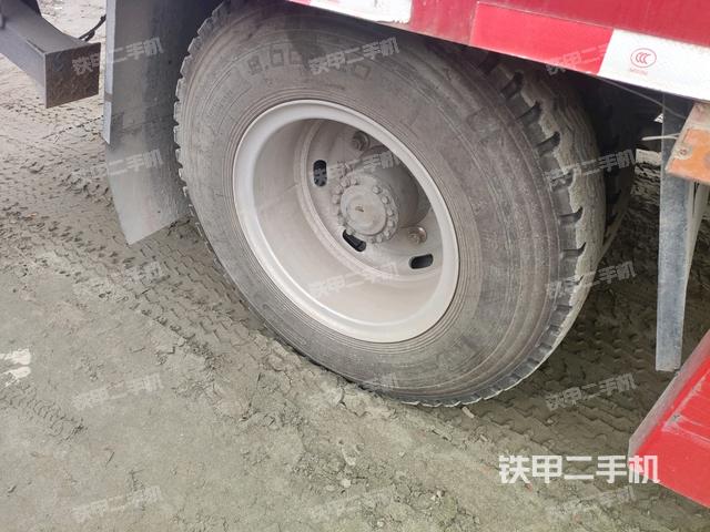 右驅(qū)動(dòng)輪/右后輪（行走機(jī)構(gòu)）