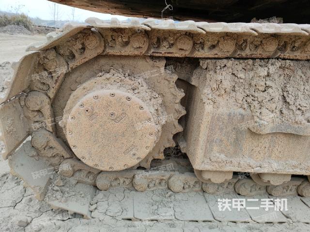 右驱动轮(行走机构) 右驱动轮(行走机构)