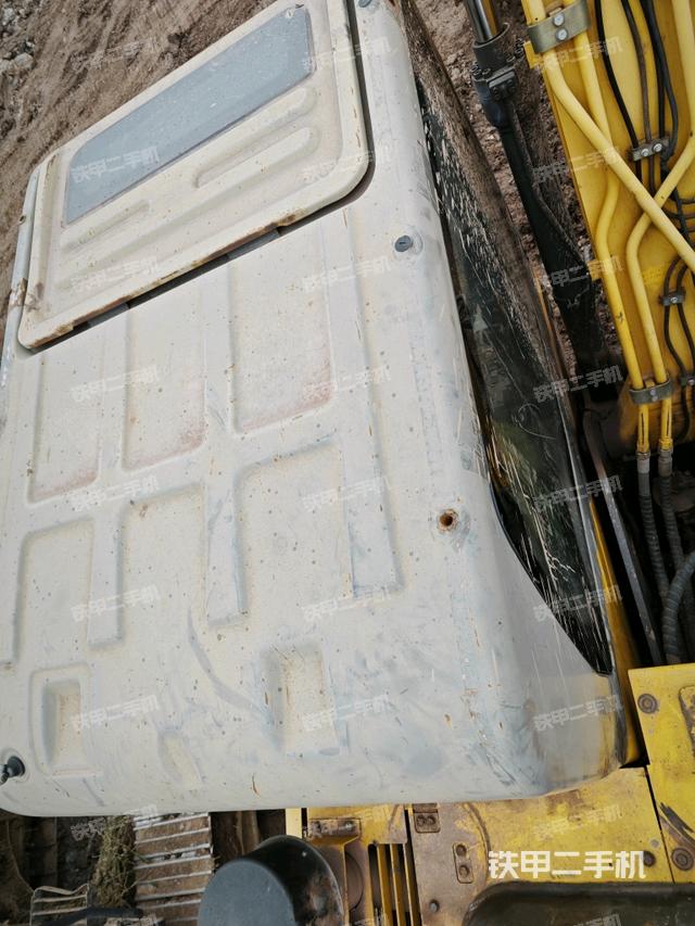 駕駛室頂部俯視（上車(chē)部件）