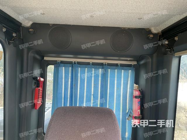 座椅左側(cè)控制臺(tái)/音響/含左手柄(駕駛室部分) 座椅左側(cè)控制臺(tái)/音響/含左手柄(駕駛室部分)