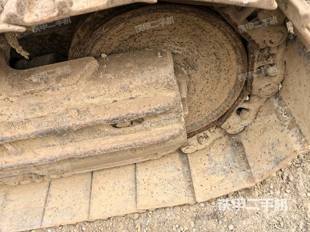 左驅(qū)動(dòng)輪（行走機(jī)構(gòu)）