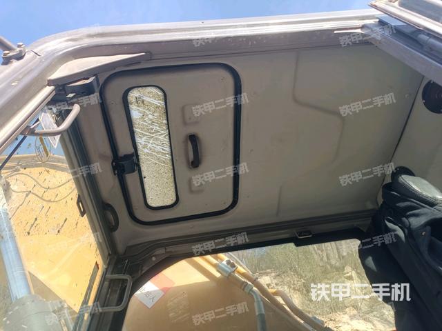 頂棚整體(駕駛室部分) 頂棚整體(駕駛室部分)
