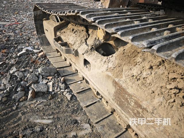 右驅(qū)動(dòng)輪（行走機(jī)構(gòu)）