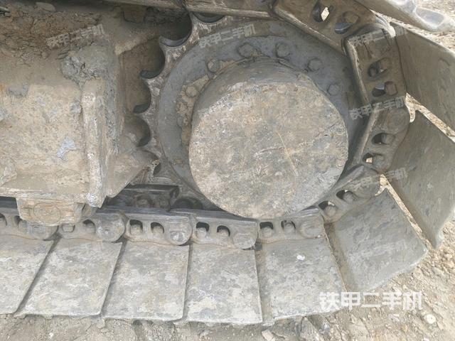 左側(cè)履帶整體?（行走機(jī)構(gòu)）