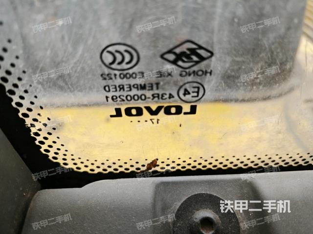 后窗玻璃角標(biāo)（駕駛室部分）