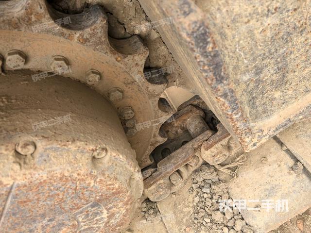 右驅(qū)動(dòng)輪（行走機(jī)構(gòu)）