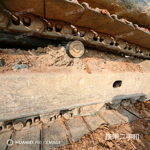 左側(cè)行走馬達蓋板（行走機構(gòu)）