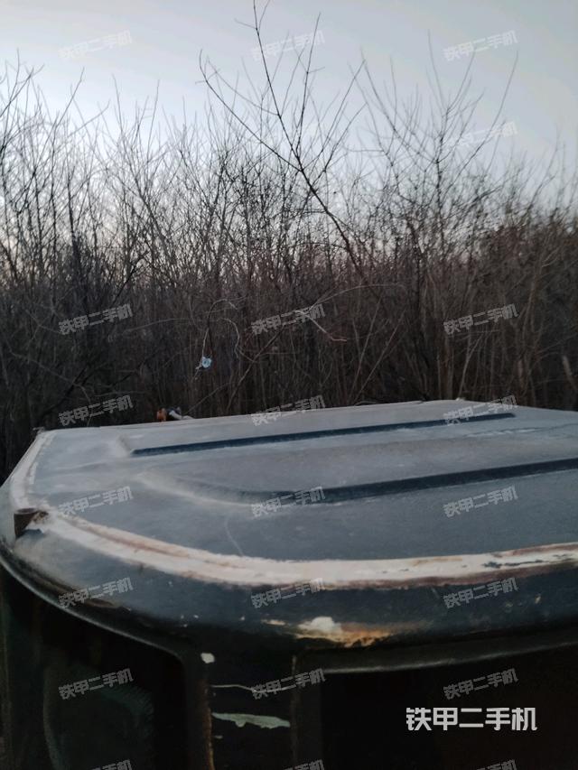 駕駛室頂部（整機(jī)外觀）