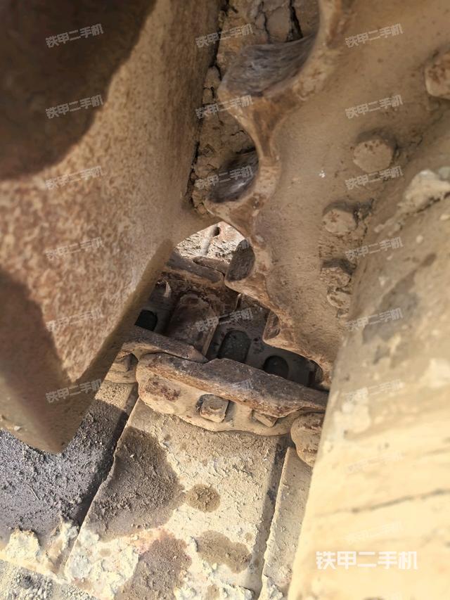 右驅(qū)動(dòng)輪（行走機(jī)構(gòu)）