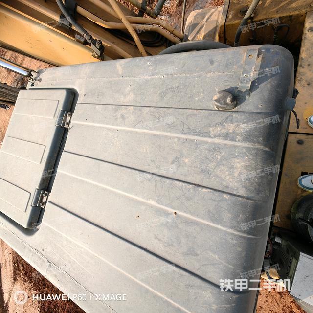 駕駛室頂部俯視（上車部件）