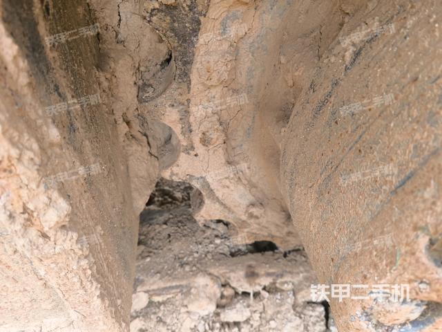 單側(cè)履帶整體（整機(jī)外觀）