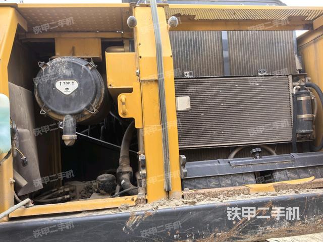 散熱器正面（大件艙室）