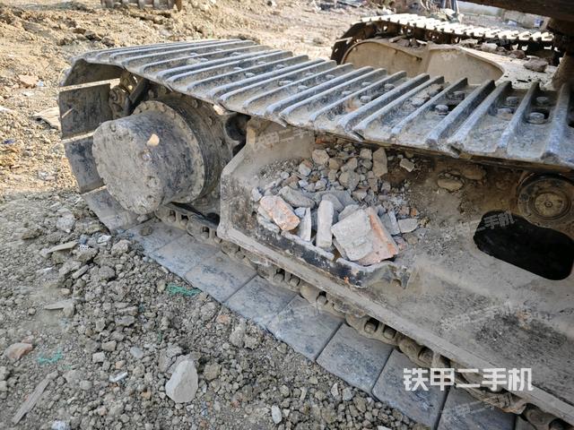 左導(dǎo)向輪（行走機(jī)構(gòu)）