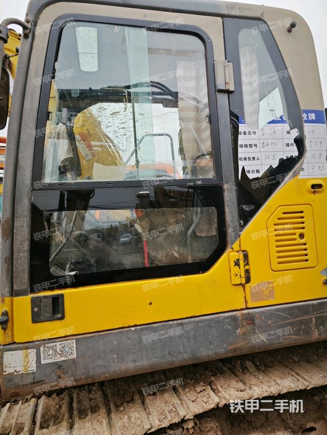 駕駛室正側(cè)（駕駛室部分）