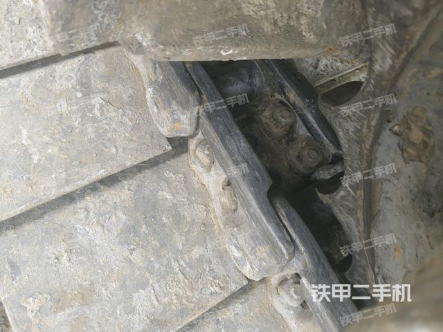 左驅(qū)動(dòng)輪（行走機(jī)構(gòu)）