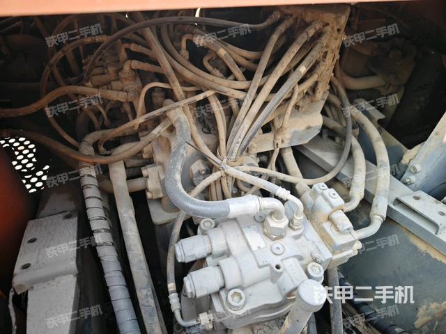 駕駛室頂部俯視（上車部件）