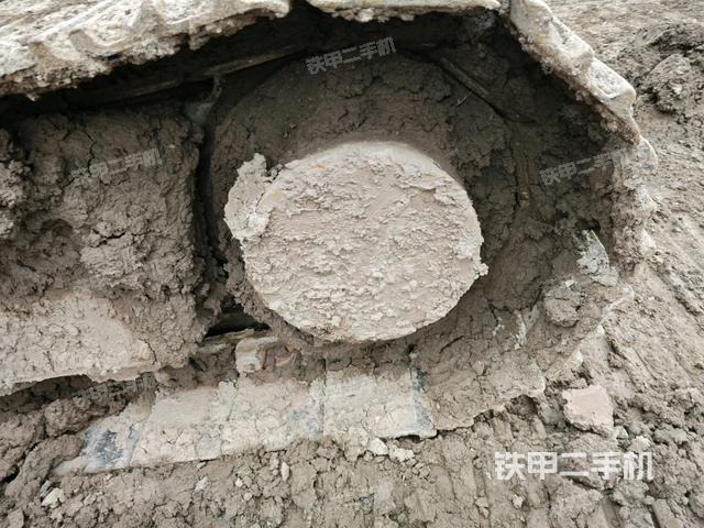 左驅(qū)動(dòng)輪（行走機(jī)構(gòu)）