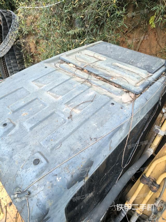 駕駛室頂部（整機(jī)外觀）