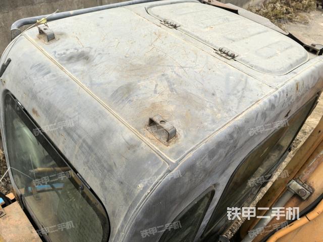 駕駛室頂部俯視（上車(chē)部件）