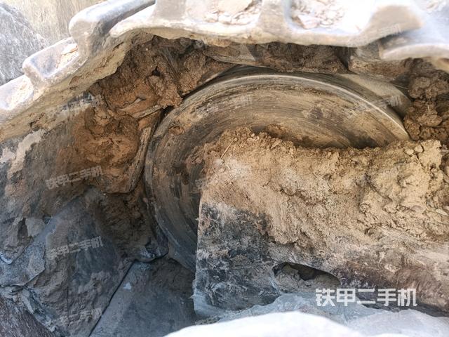 左驅(qū)動(dòng)輪(行走機(jī)構(gòu)) 左驅(qū)動(dòng)輪(行走機(jī)構(gòu))