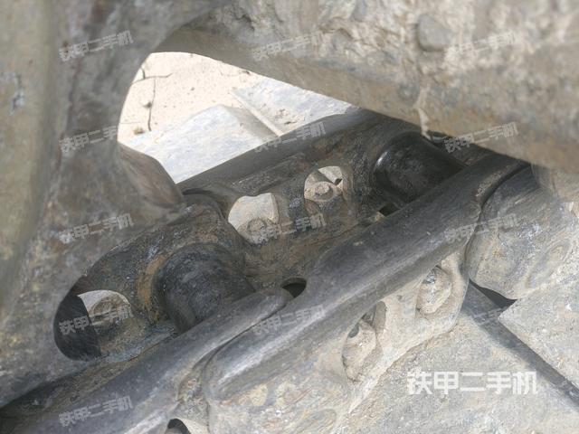 左導(dǎo)向輪（行走機(jī)構(gòu)）