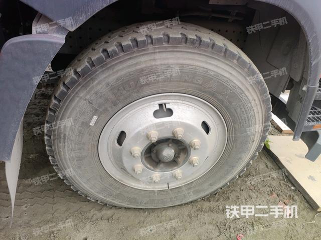 右引導(dǎo)輪/右前輪（行走機(jī)構(gòu)）