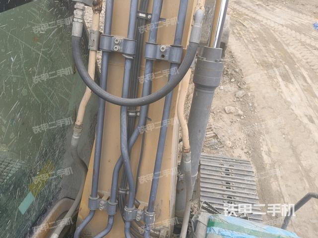 鏟斗右后整體（工作和回轉(zhuǎn)裝置）