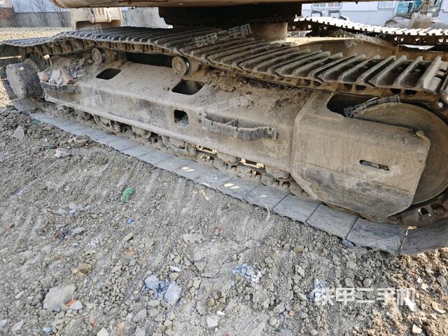 右側(cè)行走馬達(dá)蓋板（行走機(jī)構(gòu)）