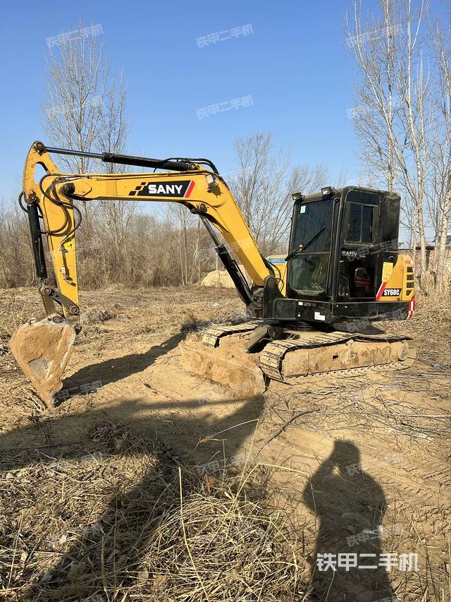 駕駛室整體（整機(jī)外觀）