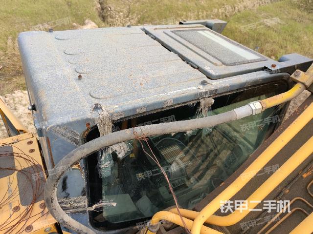 駕駛室頂部俯視（上車部件）