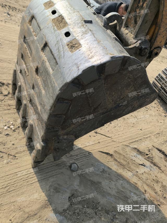 鏟斗45度（工作和回轉(zhuǎn)裝置）