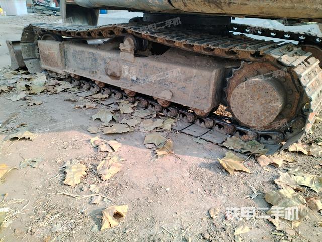 右側(cè)履帶整體?（行走機(jī)構(gòu)）