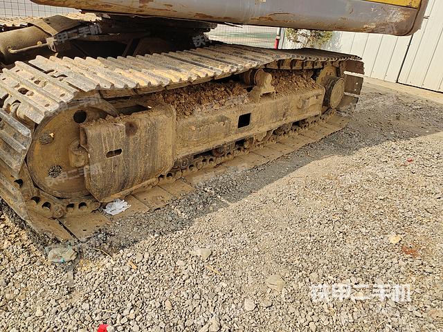 單側(cè)履帶整體（整機(jī)外觀）