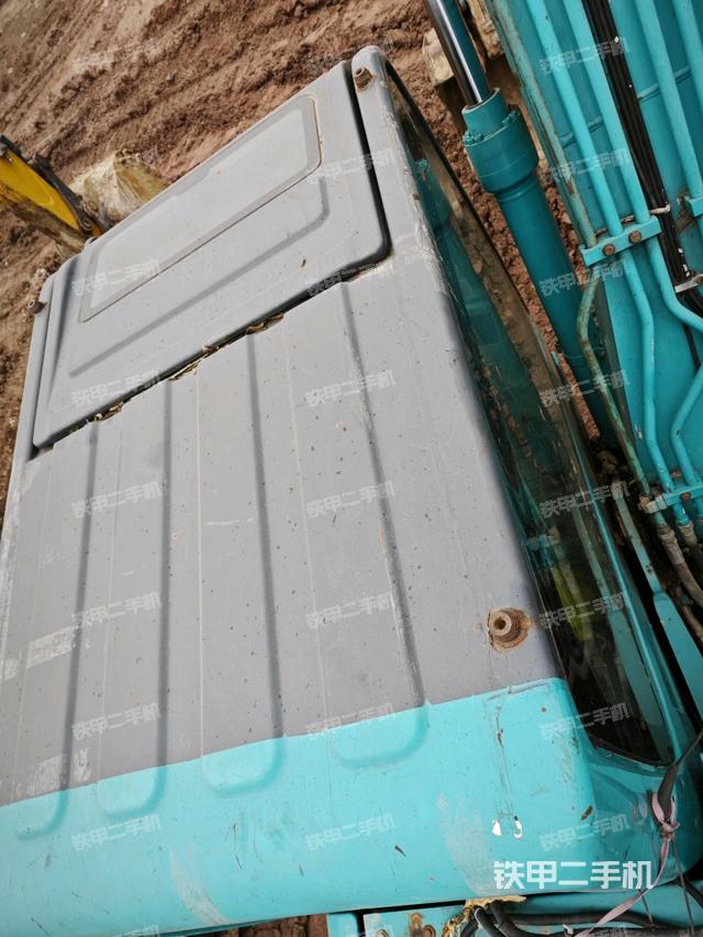 駕駛室頂部俯視（上車部件）