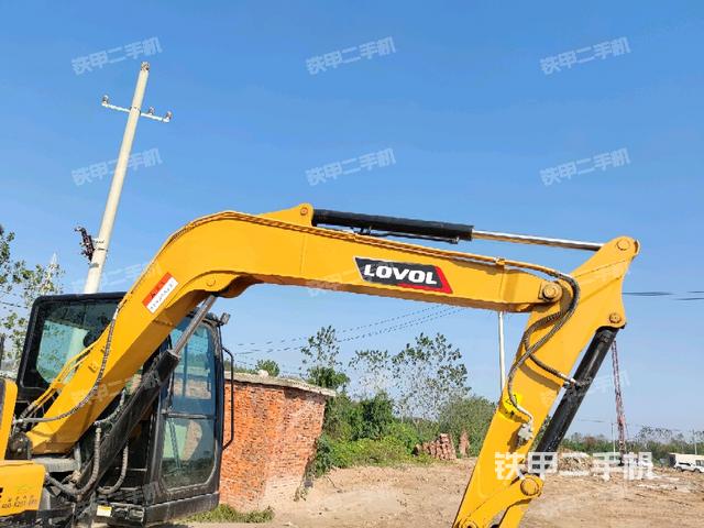 大臂整體?右側(cè)(工作和回轉(zhuǎn)裝置) 大臂整體?右側(cè)(工作和回轉(zhuǎn)裝置)