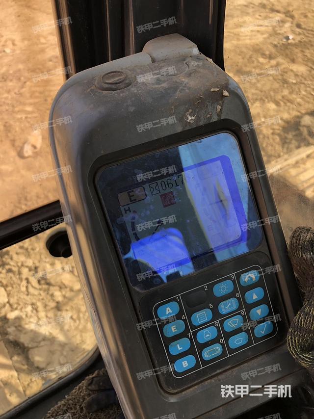 驾驶室整体（整机外观）