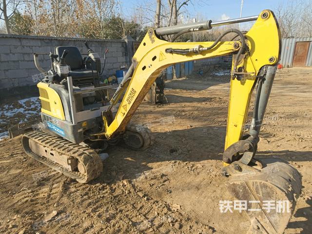 右前45(整機外觀) 右前45(整機外觀)