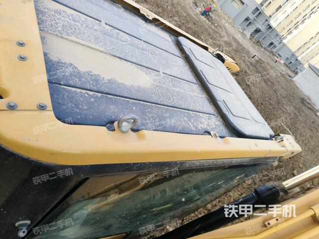 駕駛室頂部俯視(上車部件) 駕駛室頂部俯視(上車部件)