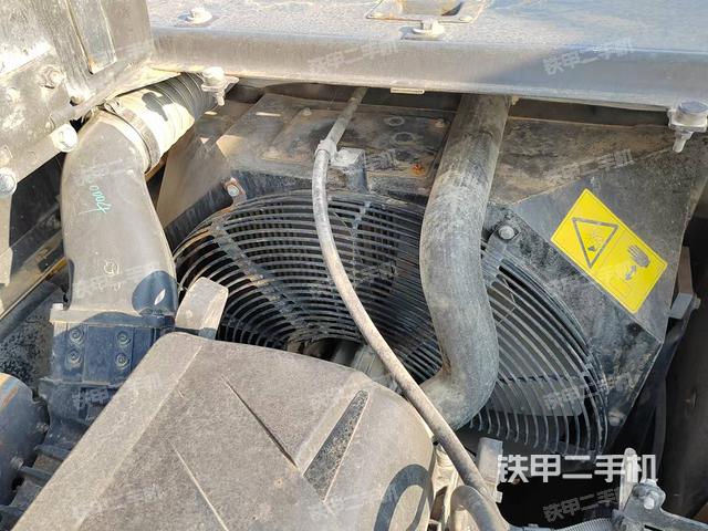 水箱+風扇特寫（上車部件）