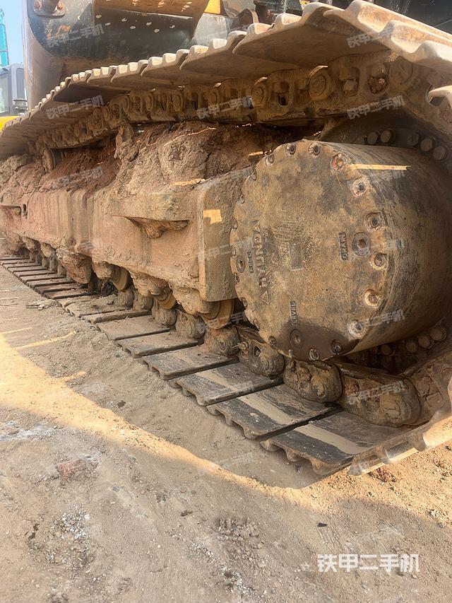 單側(cè)履帶整體（整機外觀）