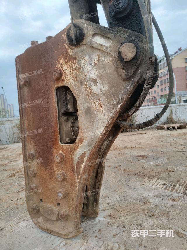 鏟斗右后整體（工作和回轉(zhuǎn)裝置）