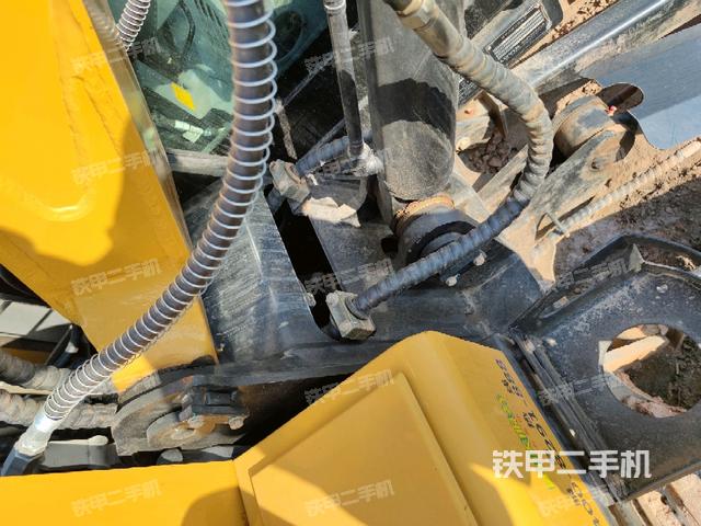 大臂根部?斜(工作和回轉(zhuǎn)裝置) 大臂根部?斜(工作和回轉(zhuǎn)裝置)