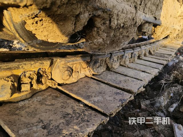 左導(dǎo)向輪（行走機(jī)構(gòu)）