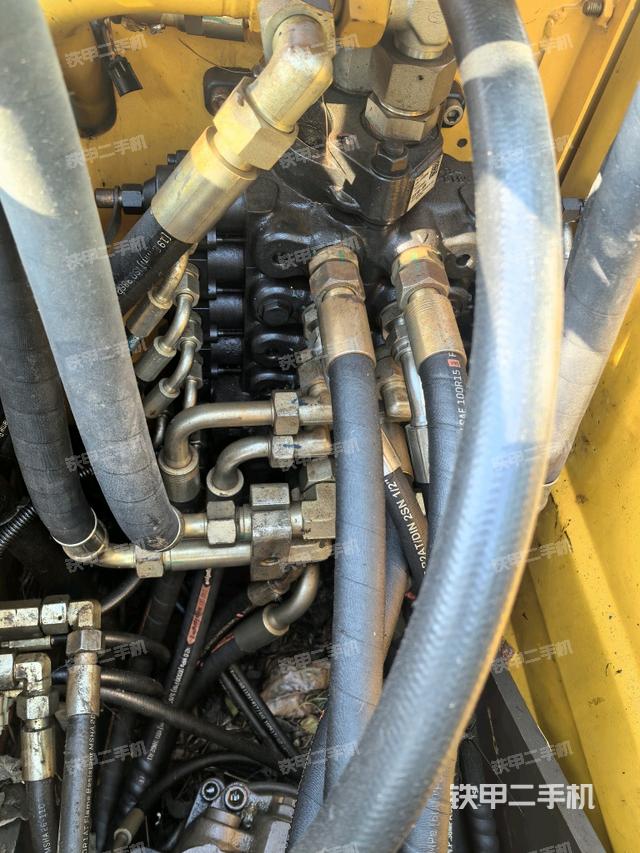 分配閥（上車部件）