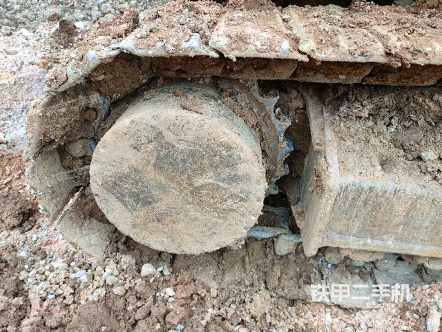 右驱动轮(行走机构) 右驱动轮(行走机构)